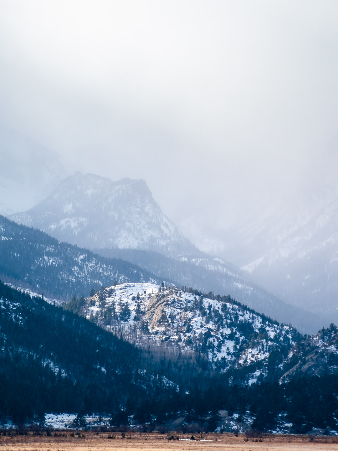 Mountain side view from Moraine Park